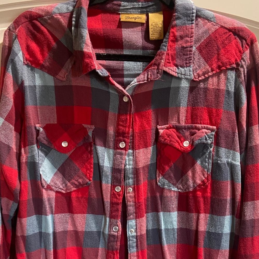 Wrangler  Red and Gray Checkered Shirt